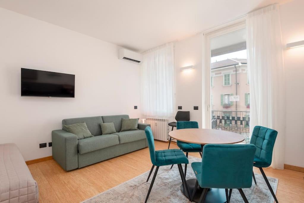 Studio Suite 16 Bergamo Bagian luar foto